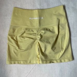 Alphalete amplify shorts
